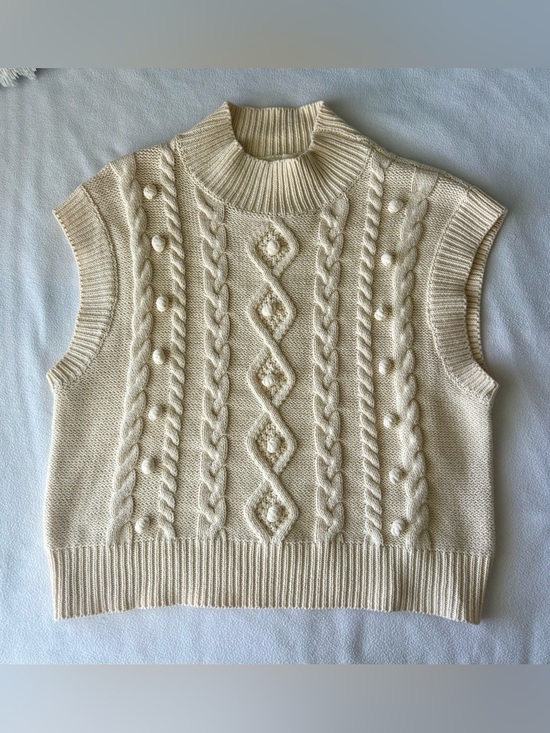 tea n rose Sweaters - Tea n Rose Cream Knit Sweater Vest